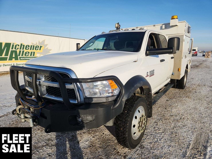 2014-ram-5500-4x4-s/a-service-truck-image-1