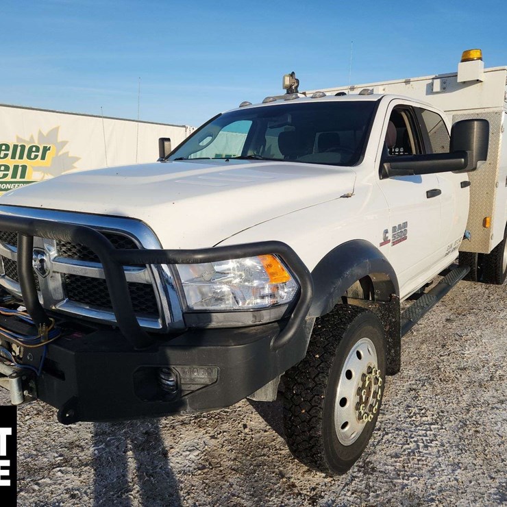2014 Ram 5500 4x4 S/A Service Truck