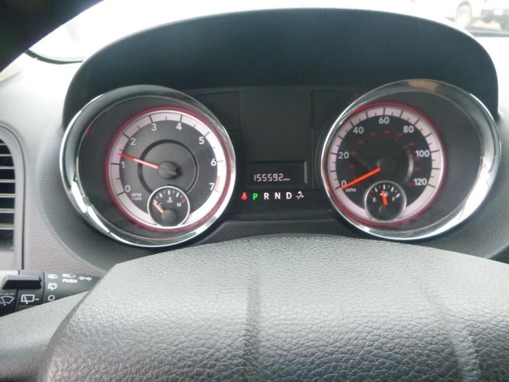 2014-dodge-grand-caravan-image-23