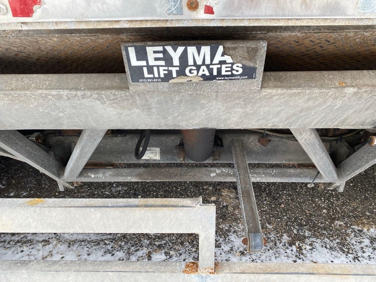 2018-hino-338-image-12