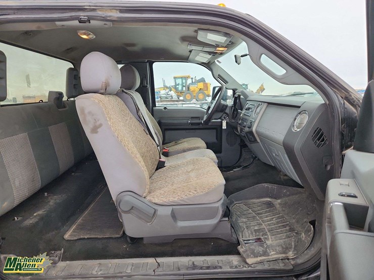 2012-ford-f550-image-17