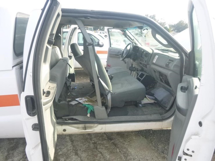 2006-ford-f250-image-13