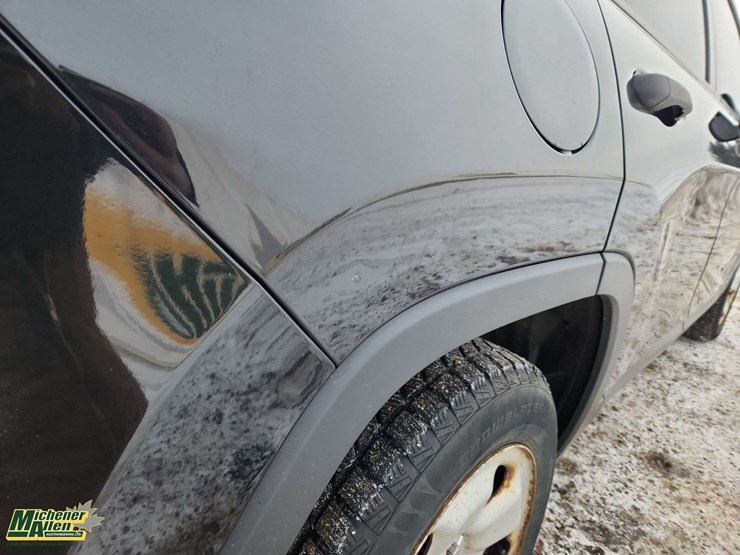 2016-jeep-cherokee-image-31