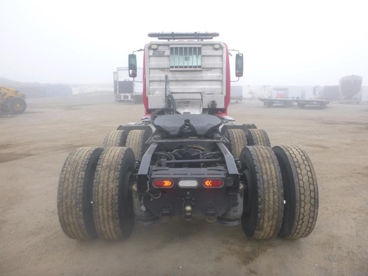 2017-international-prostar-image-6