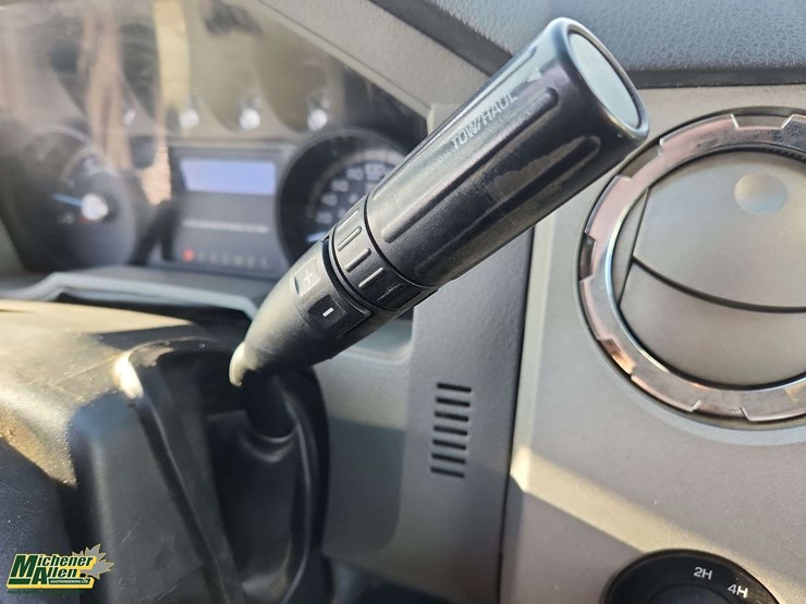 2015-ford-f350-sd-image-21