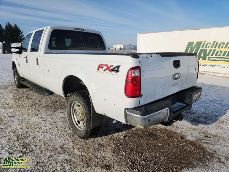 2015-ford-f350-sd-image-3