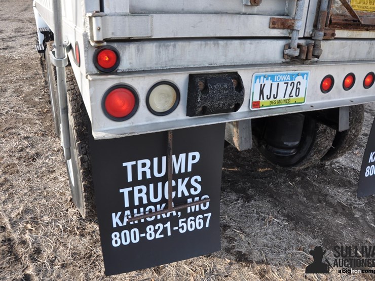 2004-international-durastar-4400-image-19