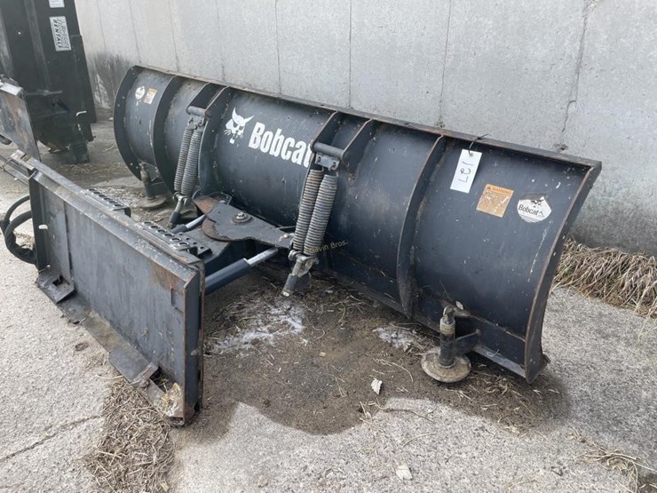 bobcat-universal-attach-8'-blade-image-1