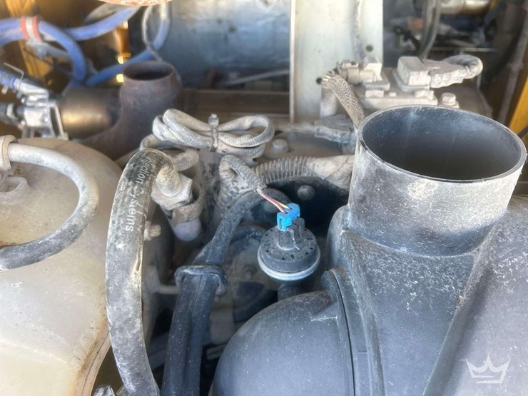 2018-deere-331g-image-8