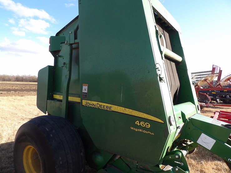 2017-john-deere-469-image-12