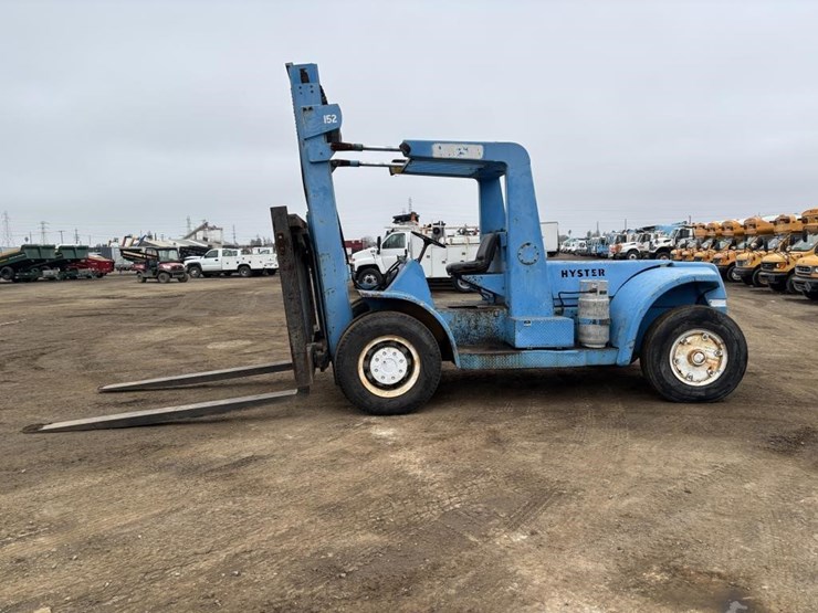 hyster-h300a-forklift-image-5