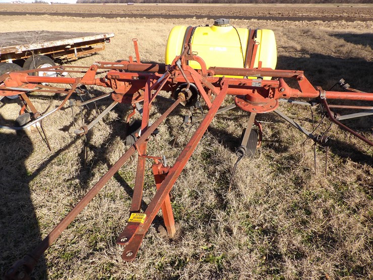 hesston-3717-image-1