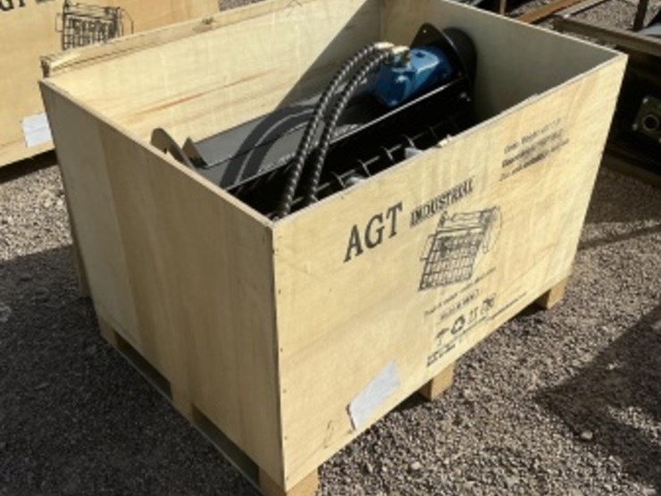 2025-agt-m-bkm-mini-skid-steer-mixer-bucket-image-1