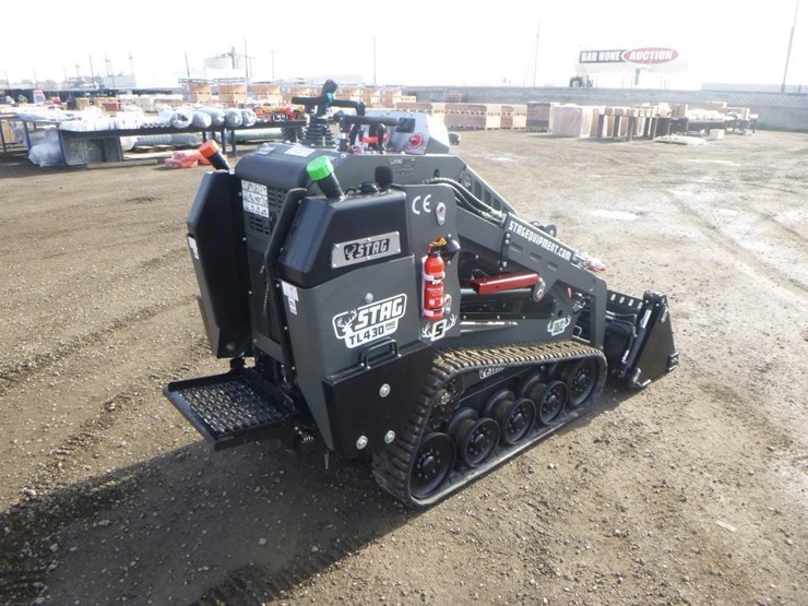 2025-kubota-d1703-image-3