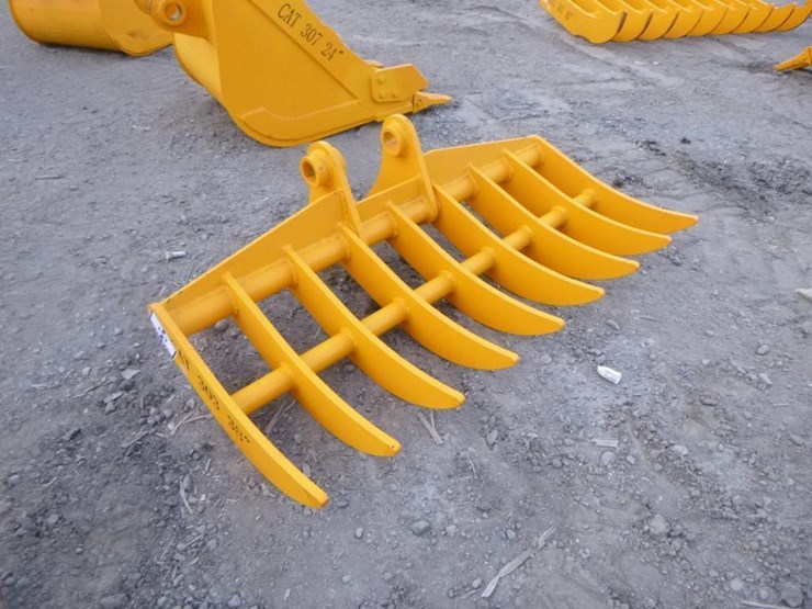 caterpillar-303-image-2