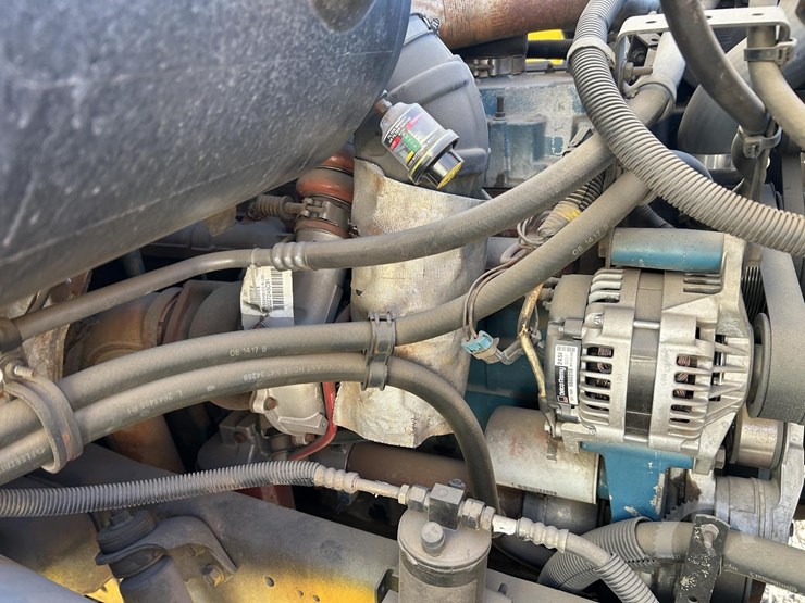 2001-international-4700-image-47