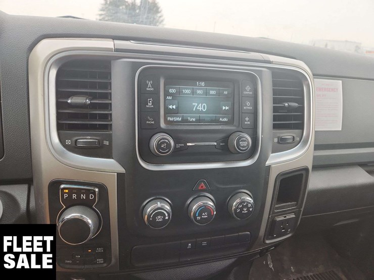 2014-dodge-1500-image-21