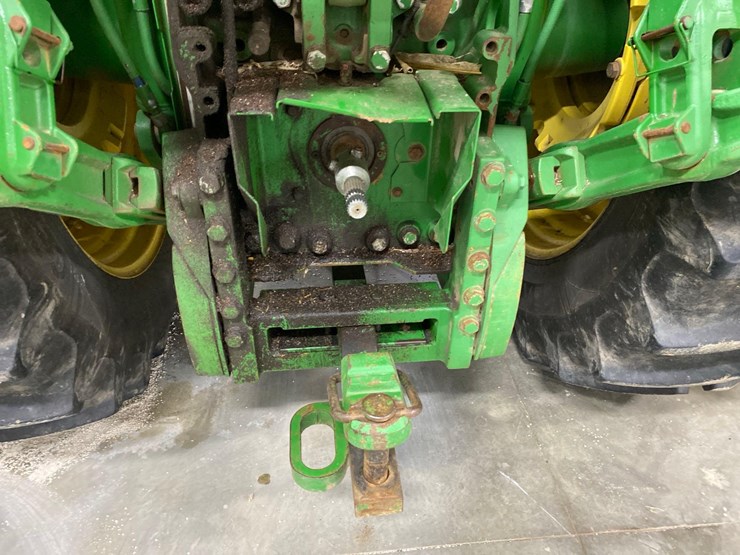 2013-john-deere-7230r-image-8