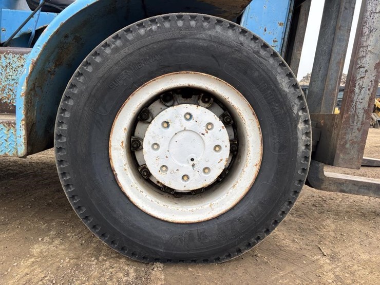 hyster-h300a-forklift-image-20