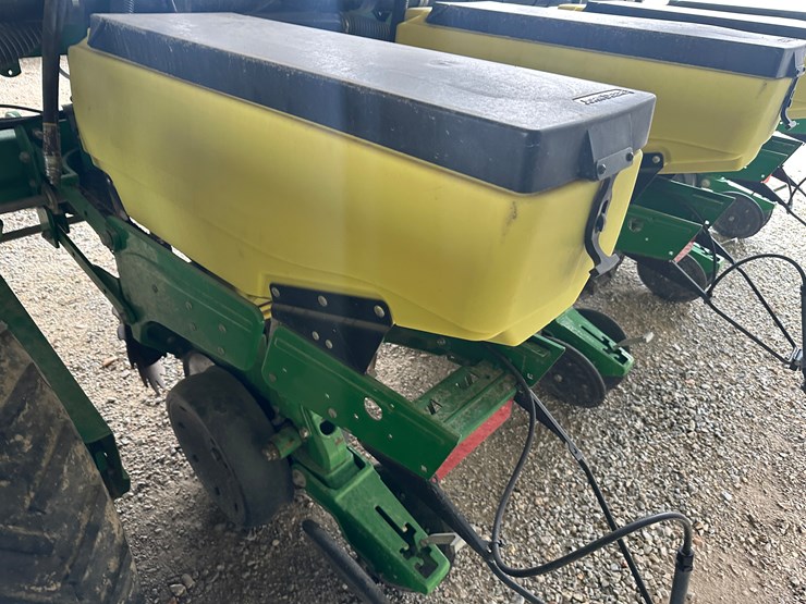 john-deere-1725-image-50