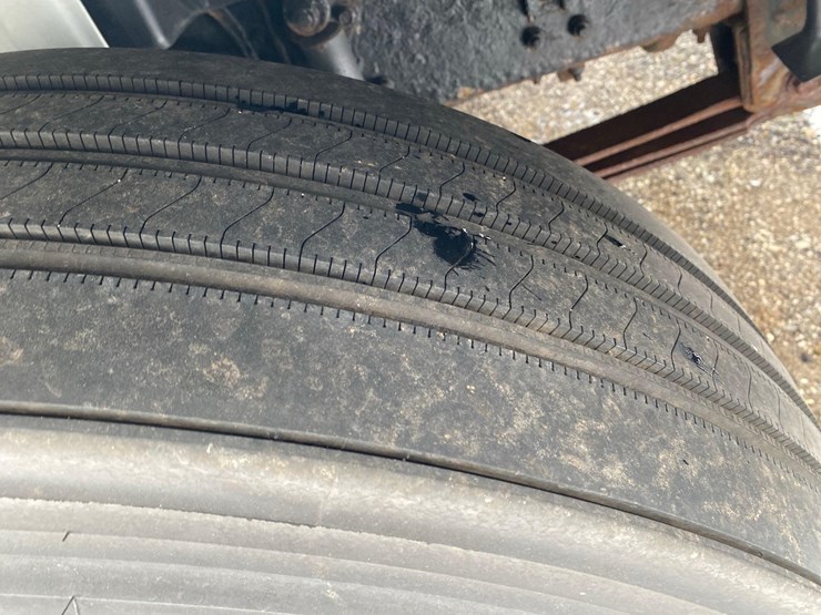 2018-hino-338-image-46