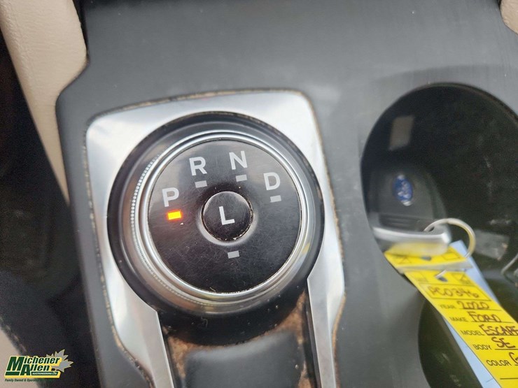 2020-ford-escape-image-21