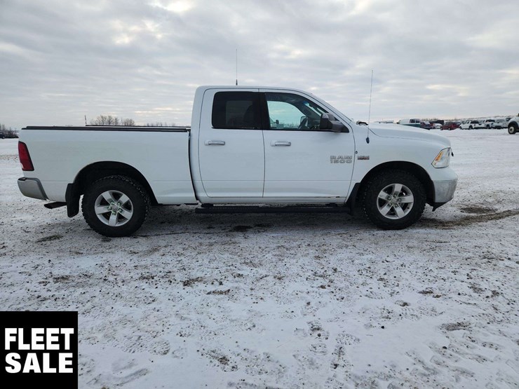 2013-dodge-1500-image-11