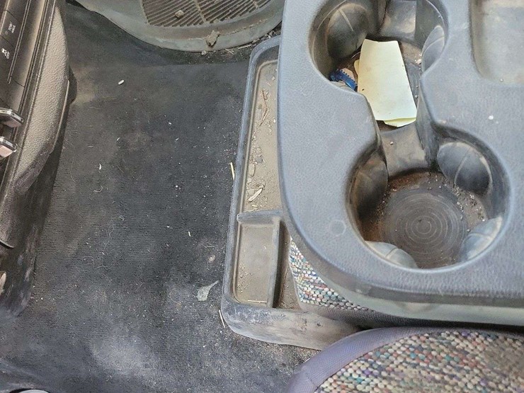 2014-dodge-2500-image-16