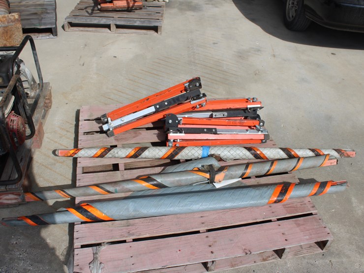 #1023-•-(3)-road-signs-with-bases-image-1