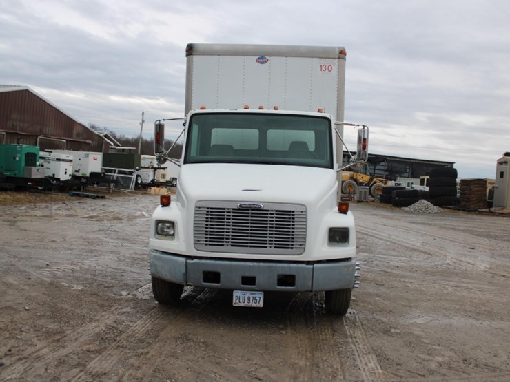 2003-freightliner-fl70-image-5