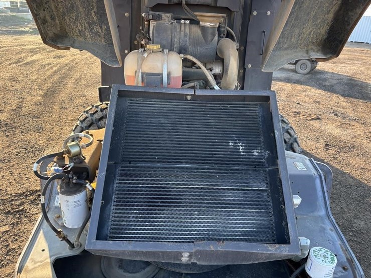 2013-volvo-sd75-image-32