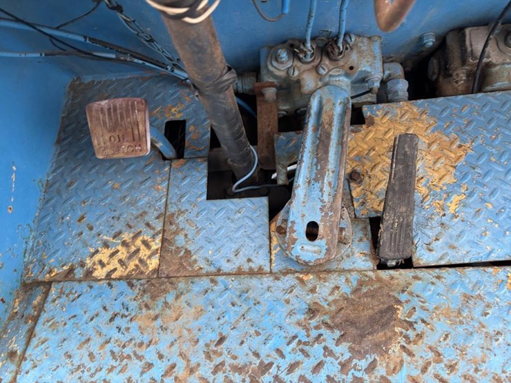 hyster-h300a-forklift-image-31