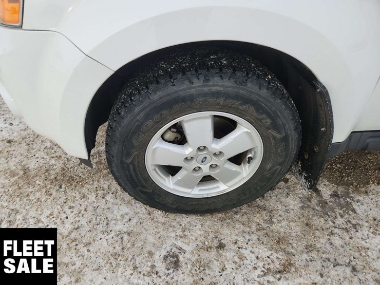 2011-ford-escape-xlt-image-13