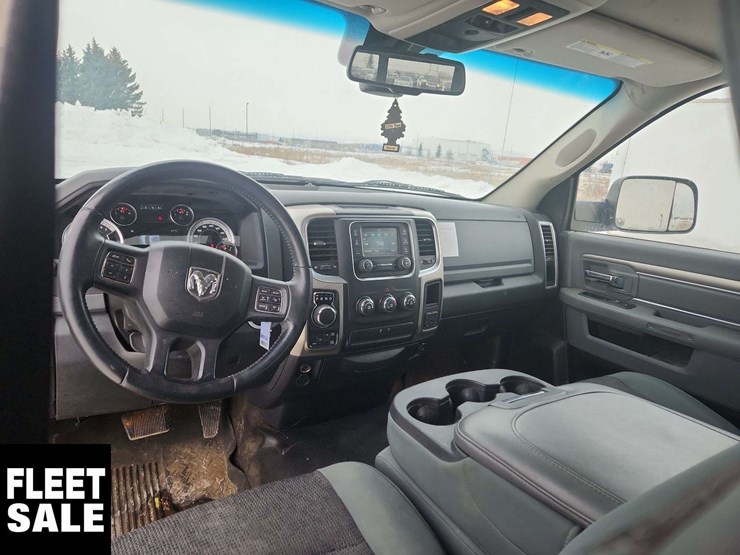 2014-dodge-1500-image-23