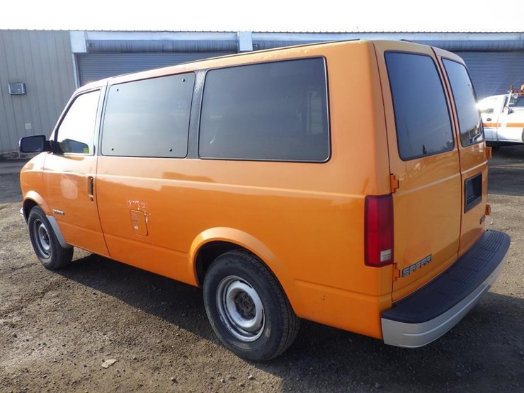 2000-gmc-safari-image-4