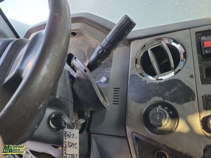 2011-ford-f350-image-17