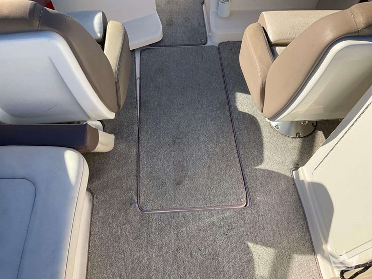 2014-sea-ray-250slx-bowrider-boat-with-t/a-boat-trailer-image-31