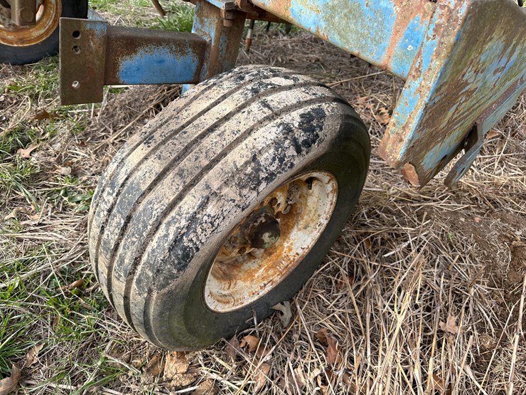 #38425-•-john-blue-415gal-pull-type-sprayer-image-8