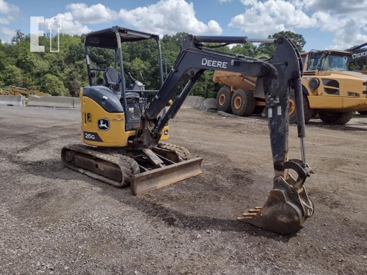 2022-deere-26g-image-47