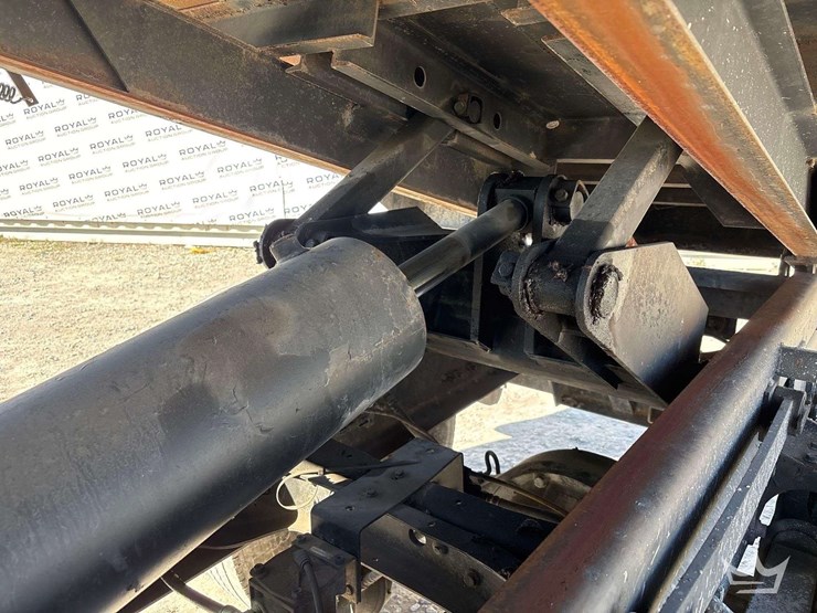 2006-ford-f650-image-15