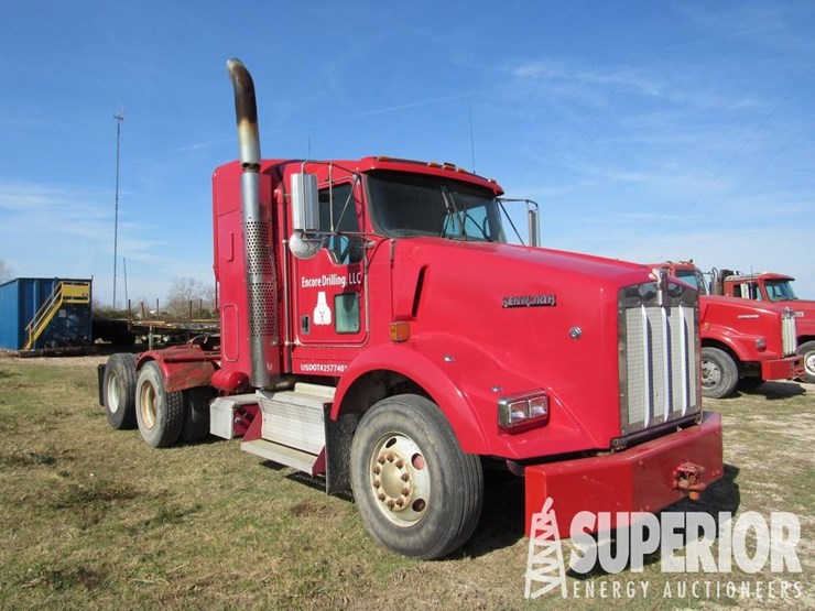 2008-kenworth-t800-image-2