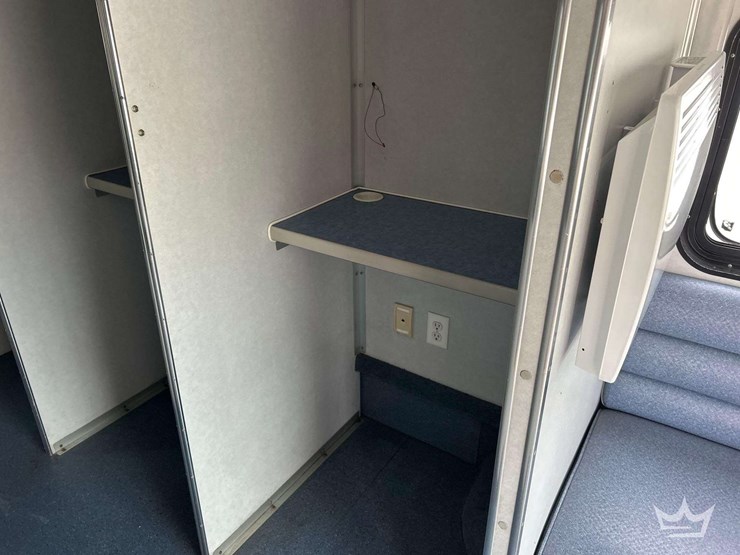 2002-blue-bird-f131612-bus-image-25