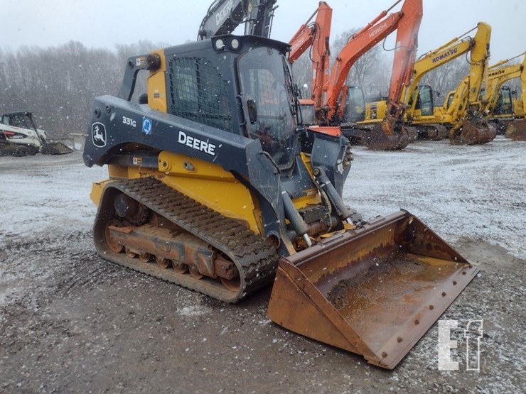 2021-deere-331g-image-38