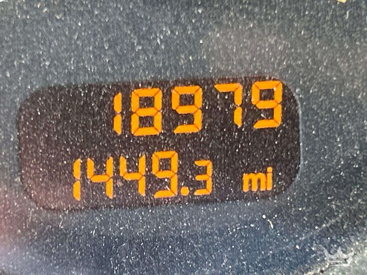 2011-peterbilt-365-image-6