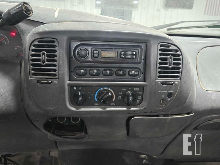 2000-ford-f150-image-17