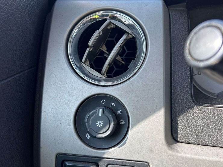 2010-ford-f150-image-15