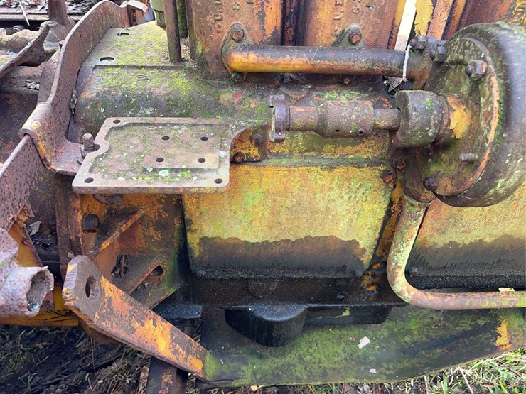 caterpillar-thirty-image-18