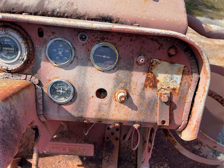 allis-chalmers-4wd-parts-tractor-image-42