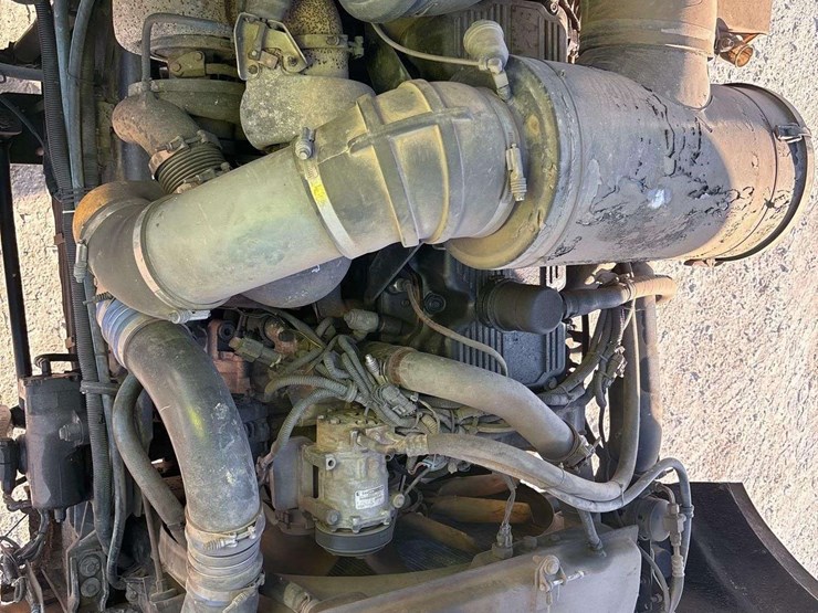 2016-kenworth-t800-image-25