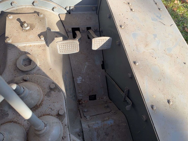 caterpillar-ten-orchard-image-42